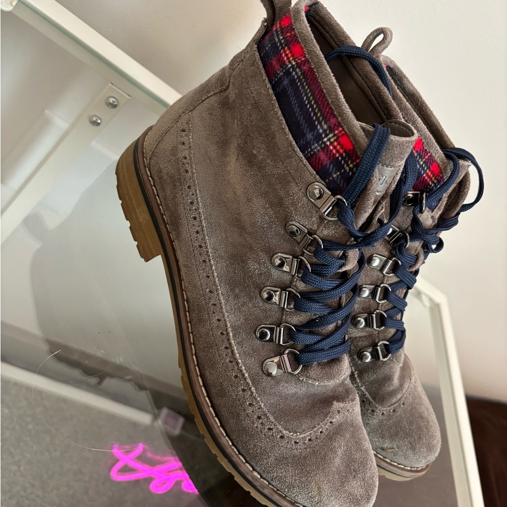 Women’s Boots